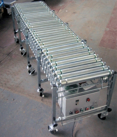 Powered flexible steel roller conveyor